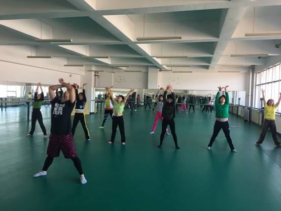 辽宁师范大学教工健身操培训班正式开班