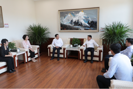 校党委书记李雪铭会见我校优秀校友、中国科学院沈阳分院系统单位党委书记毛志远一行