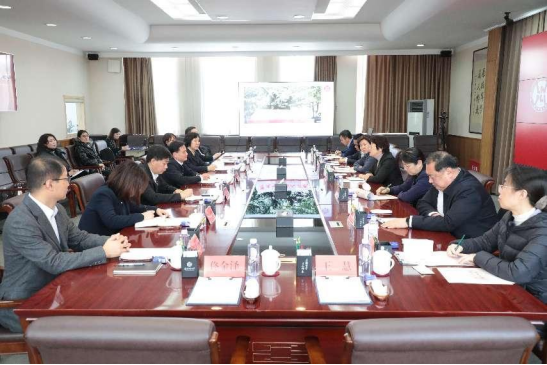 省委常委、统战部部长胡立杰一行到我校调研