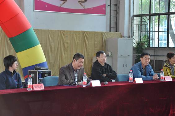 我校夺得大连市第二届高校后勤羽毛球比赛冠军