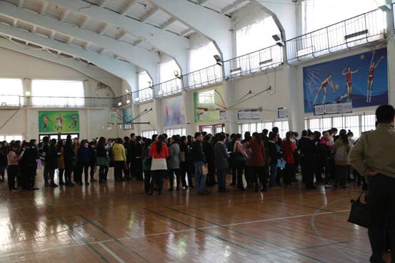 我校2015届毕业生招聘活动迎来首个高峰
