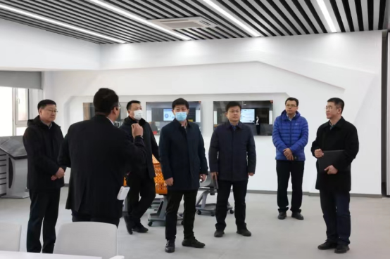 校领导走访检查新学期开学准备工作