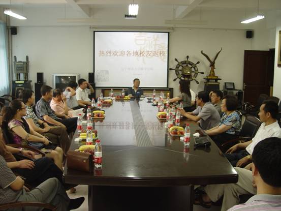 我校首届“校友返校月”活动圆满结束