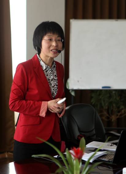 我校教师教育“鸿宝论坛”系列讲座在影视艺术学院继续展开