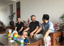 离退休人员服务中心会同各学院走访慰问离退休老教师